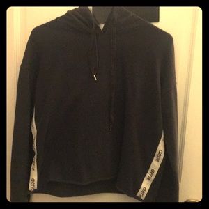 cropped hoodie
